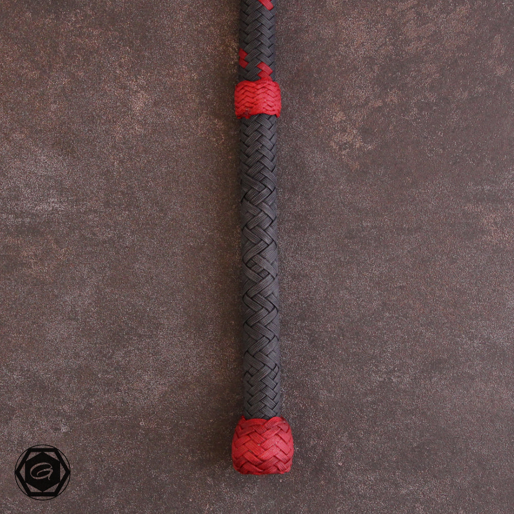 4ft Modern Bullwhip anthrazit/rot fancyplait