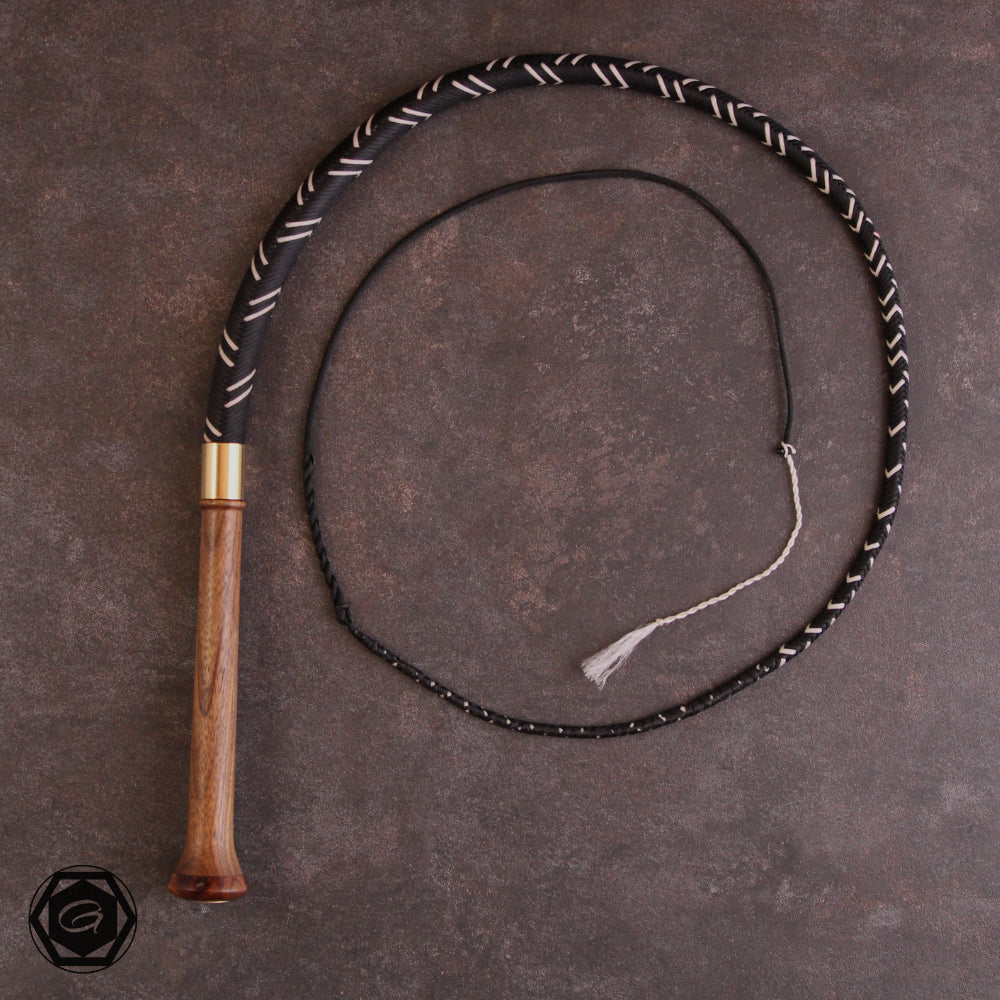 4ft 32 plait Woody schwarz/weiß, Ovengkol/Ulme Griff-Messing B-Stock