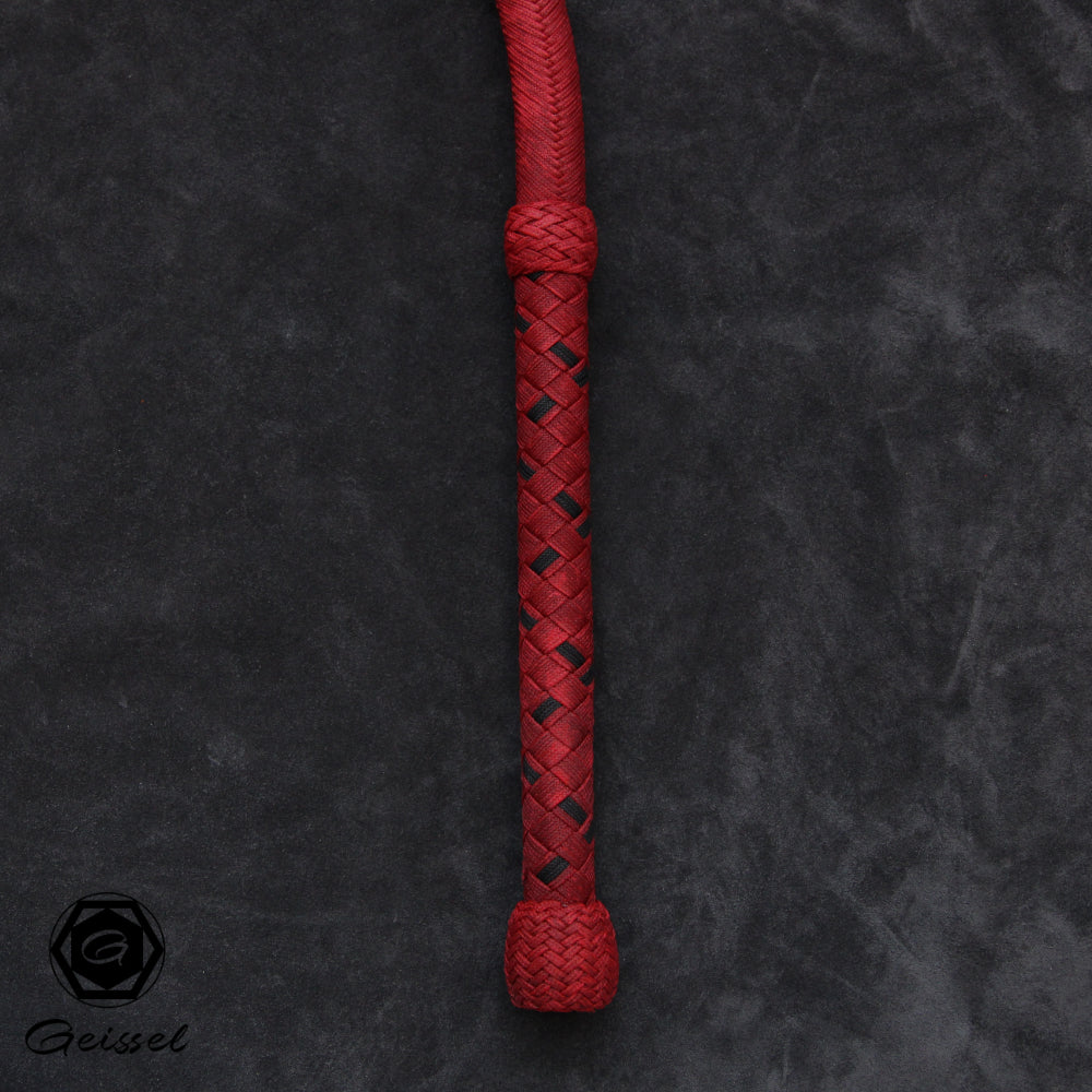 5ft 32 Plait Bullwhip red-blackline handle