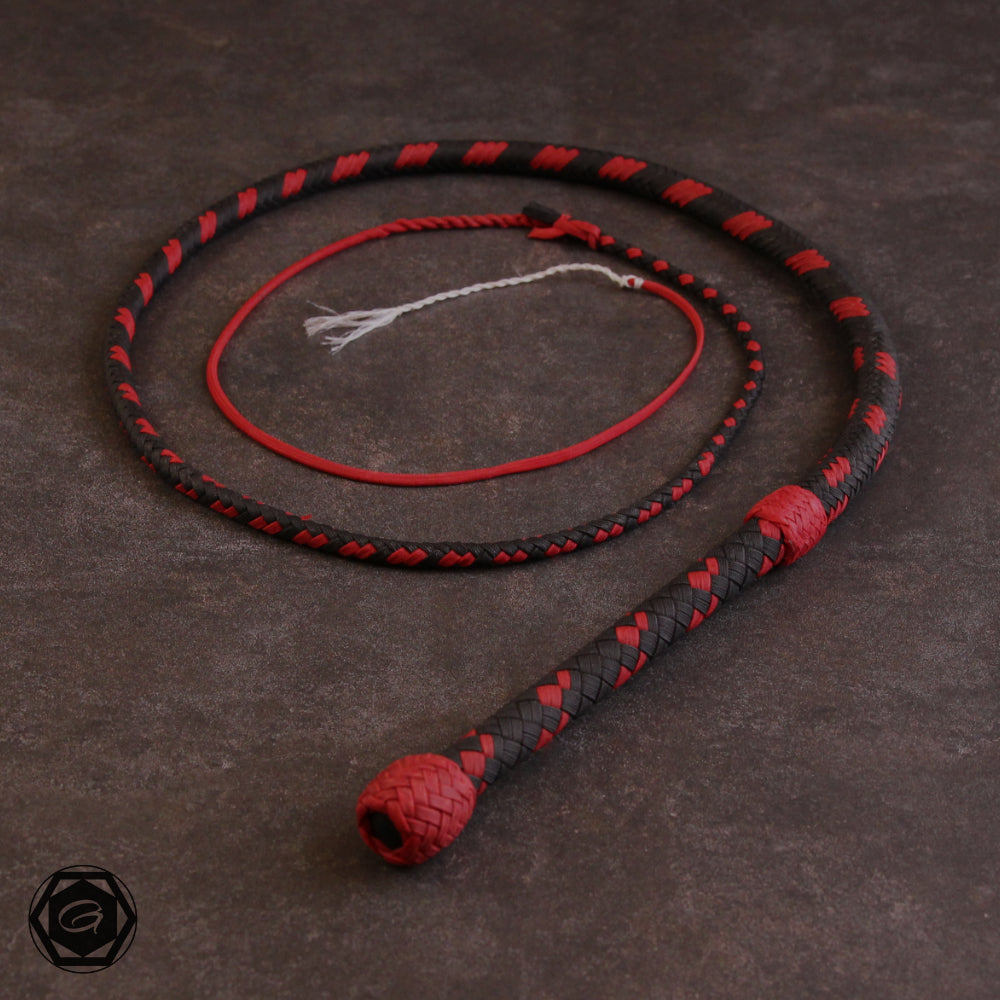 5ft Modern Bullwhip black/red