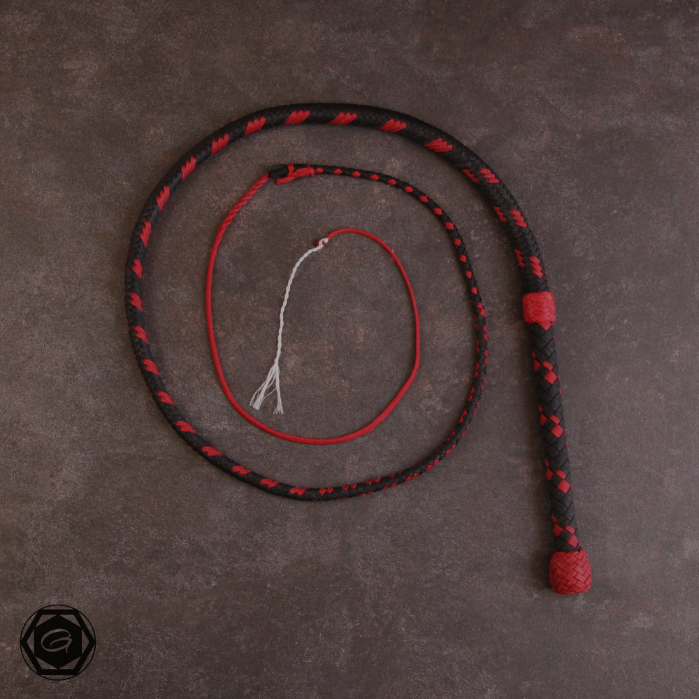5ft Modern Bullwhip black/red