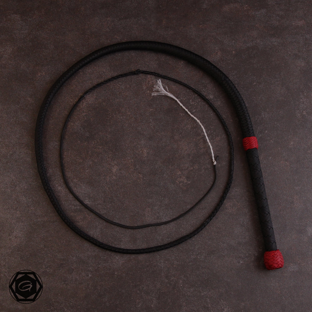 5.4ft Bullwhip lightflex-black/red