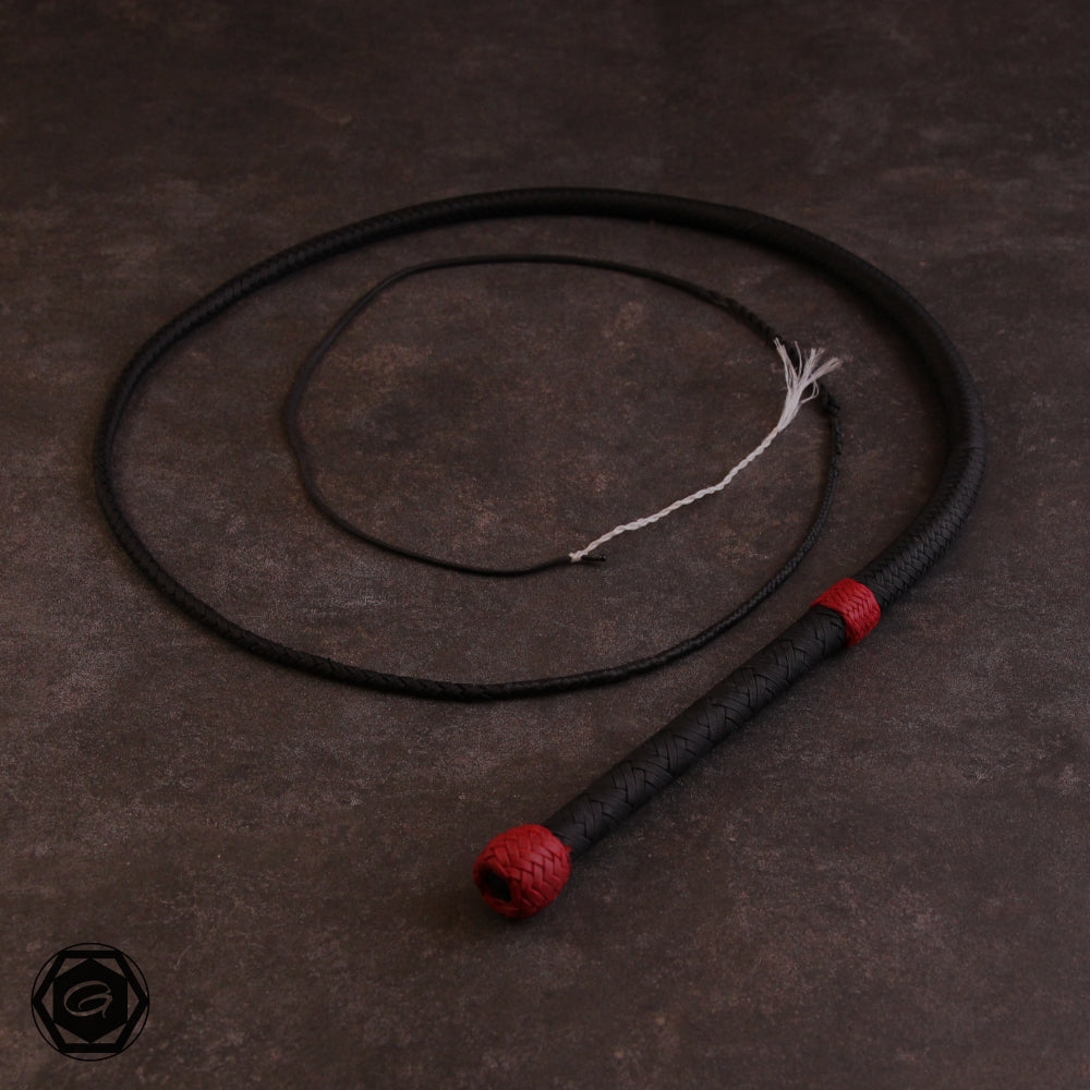 5.4ft Bullwhip lightflex-black/red