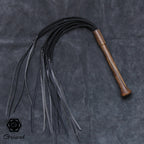 Hybrid Flogger 10x20 Tails schwarz- Ovengkolgriff