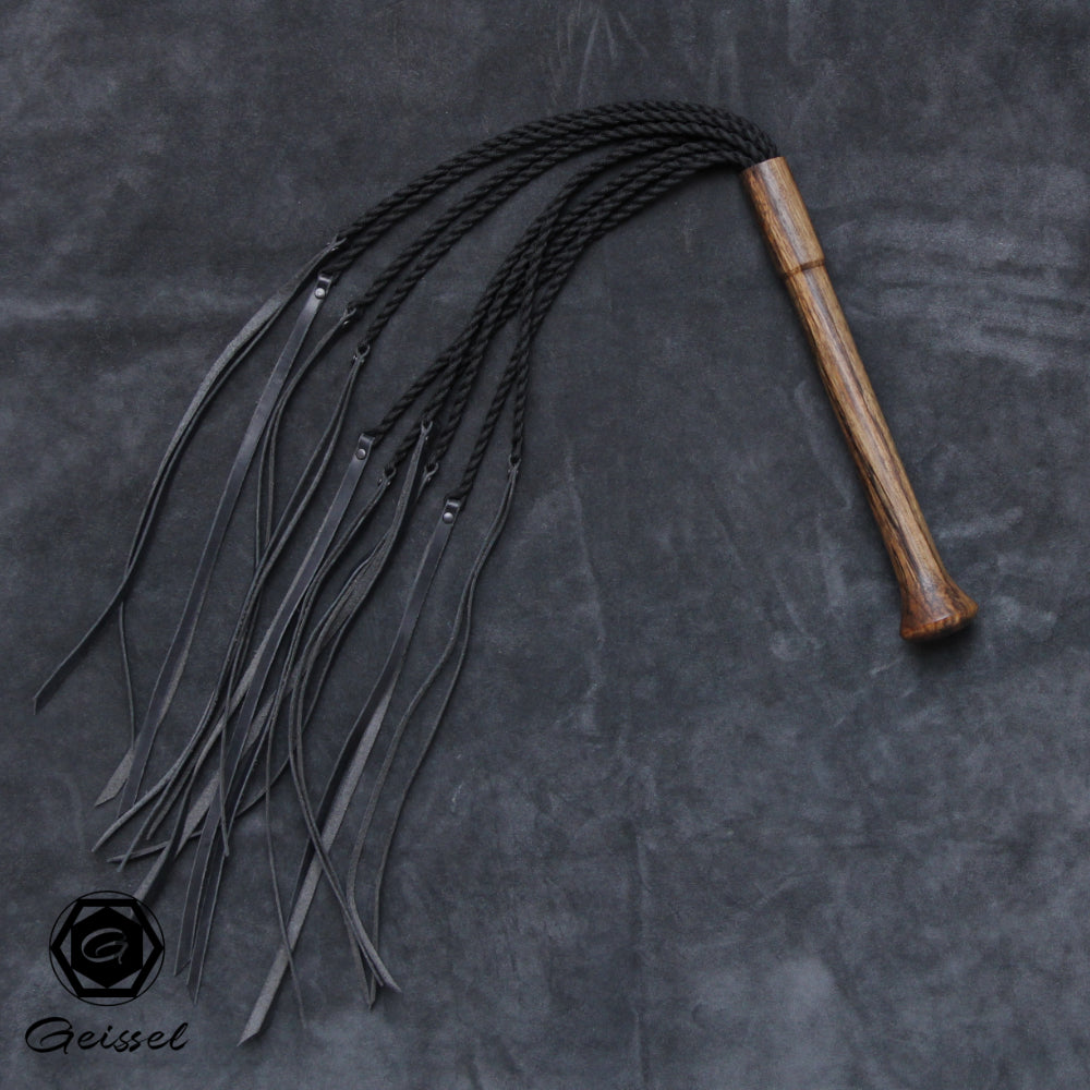 Hybrid Flogger 10x20 Tails schwarz- Ovengkolgriff