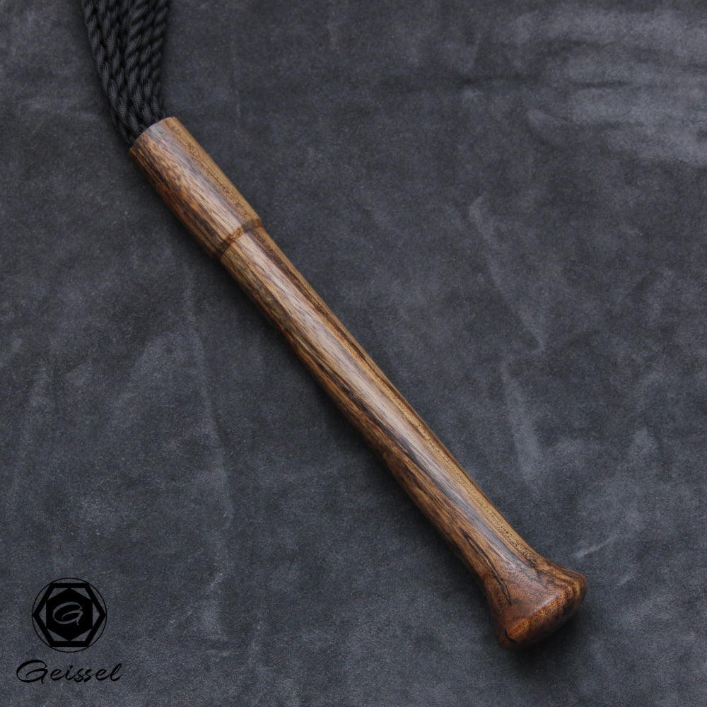 Hybrid Flogger 10x20 Tails schwarz- Ovengkolgriff
